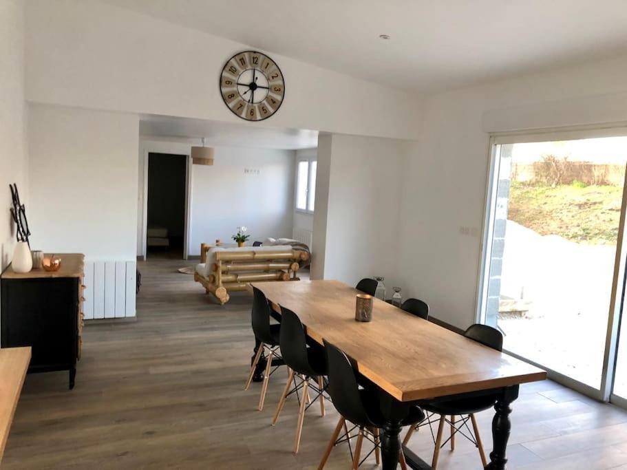 Logement De Plain-Pied Avec Jardin, Terrasse Gurgy المظهر الخارجي الصورة
